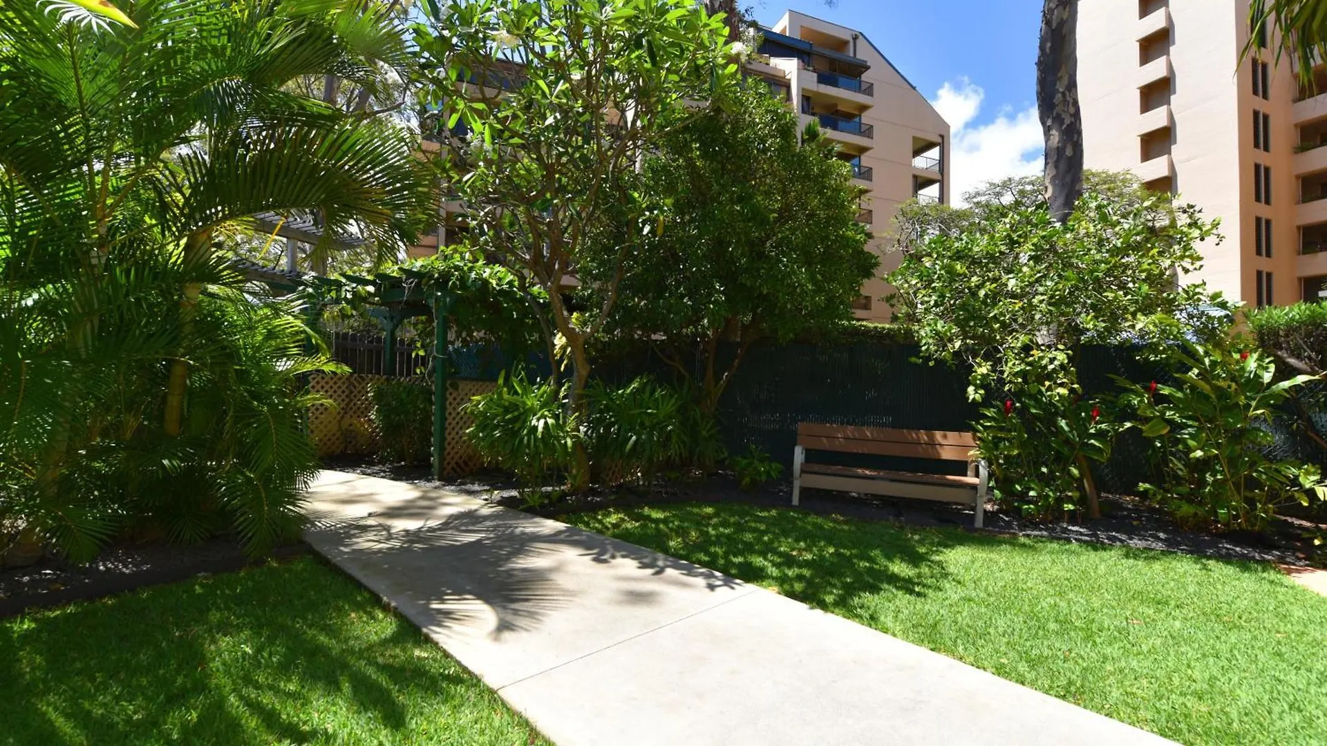 Valley Isle #1203 Kahana